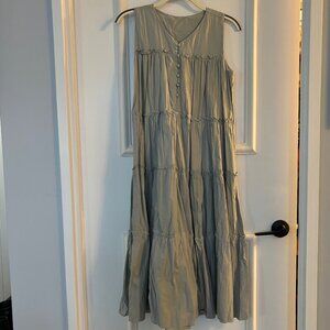 Maxi dress with ruffles, no size label but considered as Small size. sage color